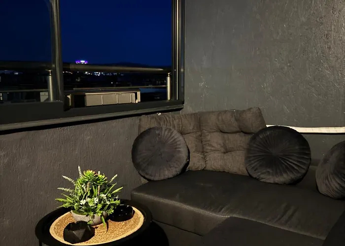 Bella - Complex Rainbow